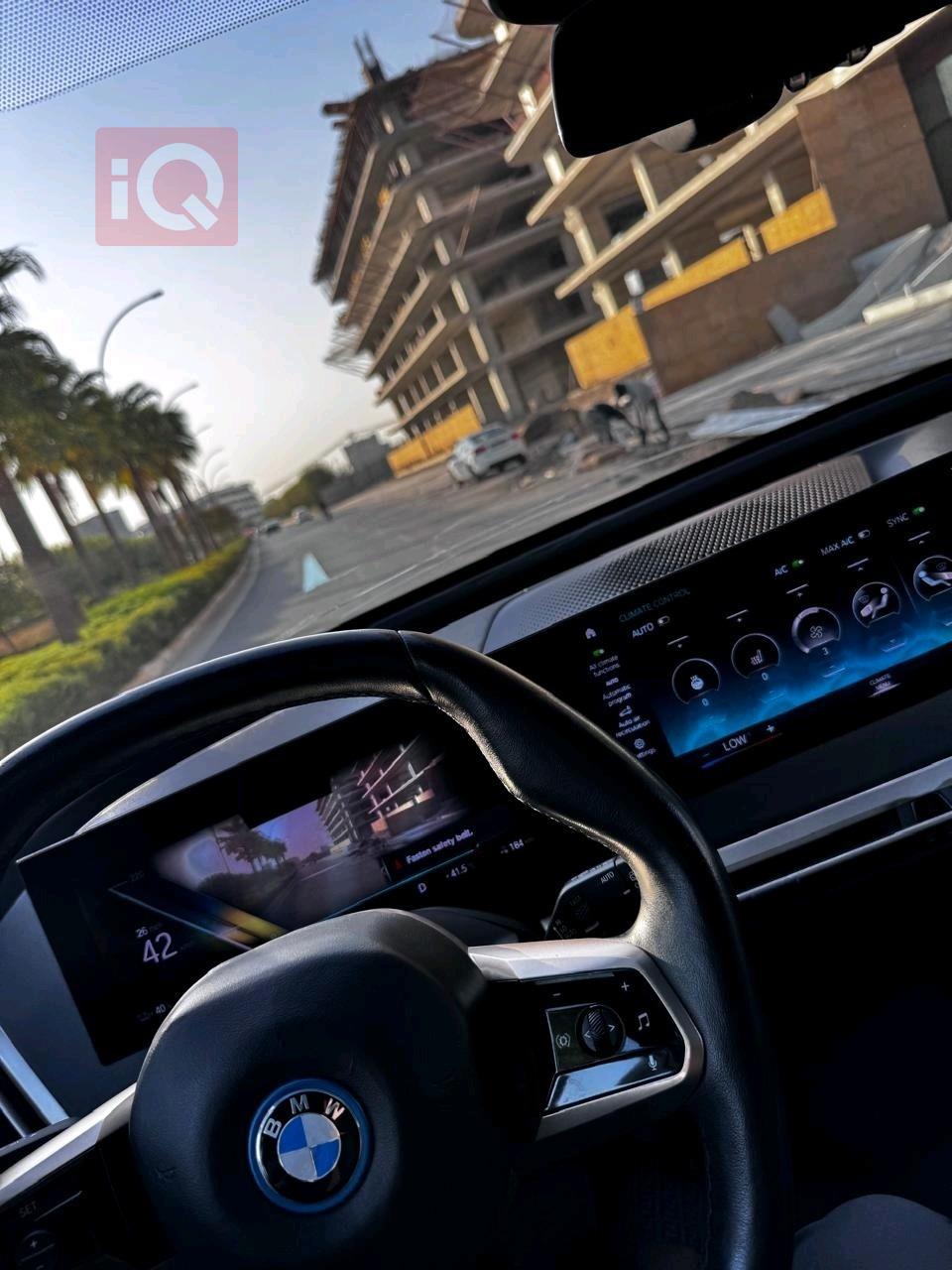 بي ام دبليو iX